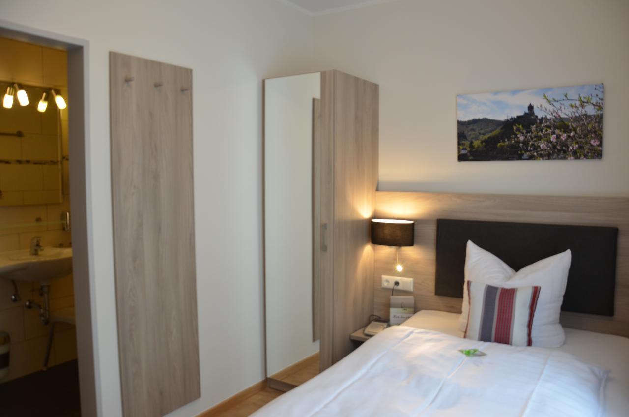Flair Hotel Am Rosenhuegel - Garni Cochem Esterno foto