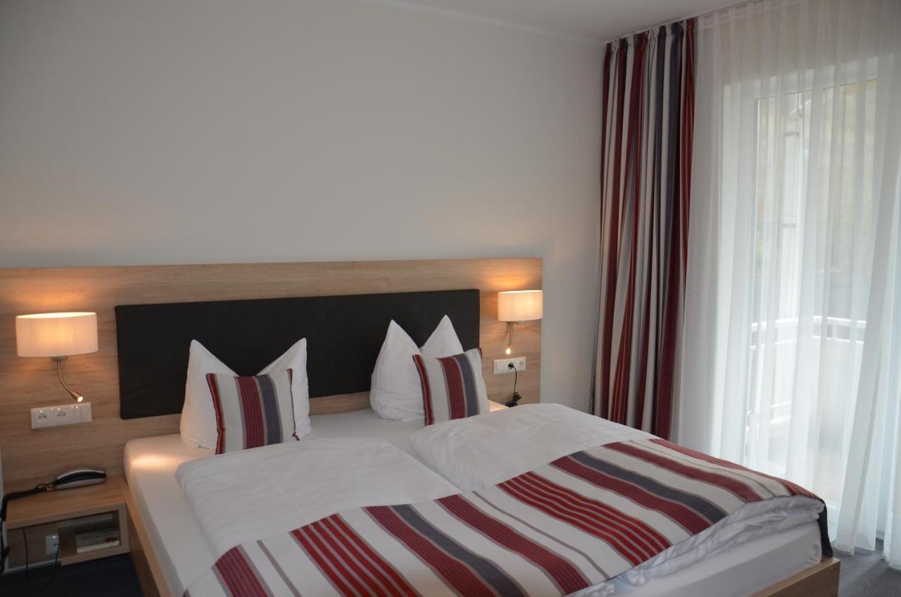 Flair Hotel Am Rosenhuegel - Garni Cochem Esterno foto